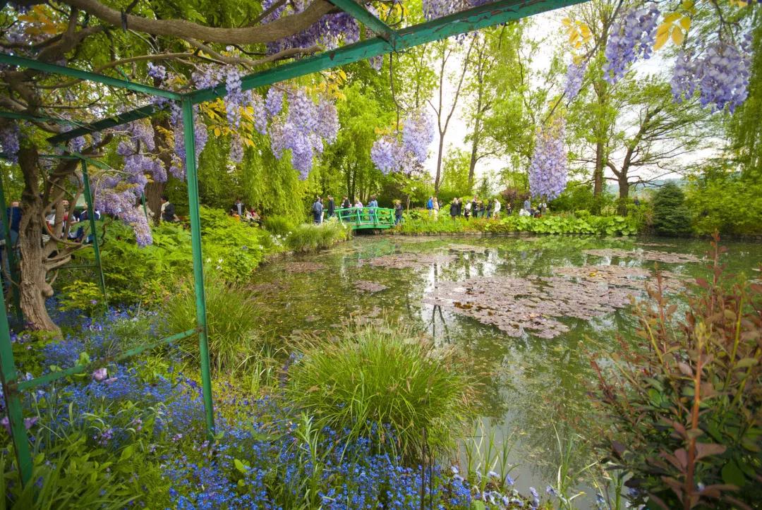 四季美如仙境，引眾人效仿，這座私家花園絢爛如油畫